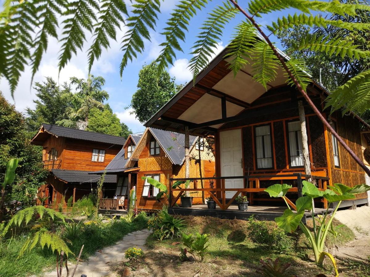 Canyon Jungle Stay Bukittinggi Exterior photo