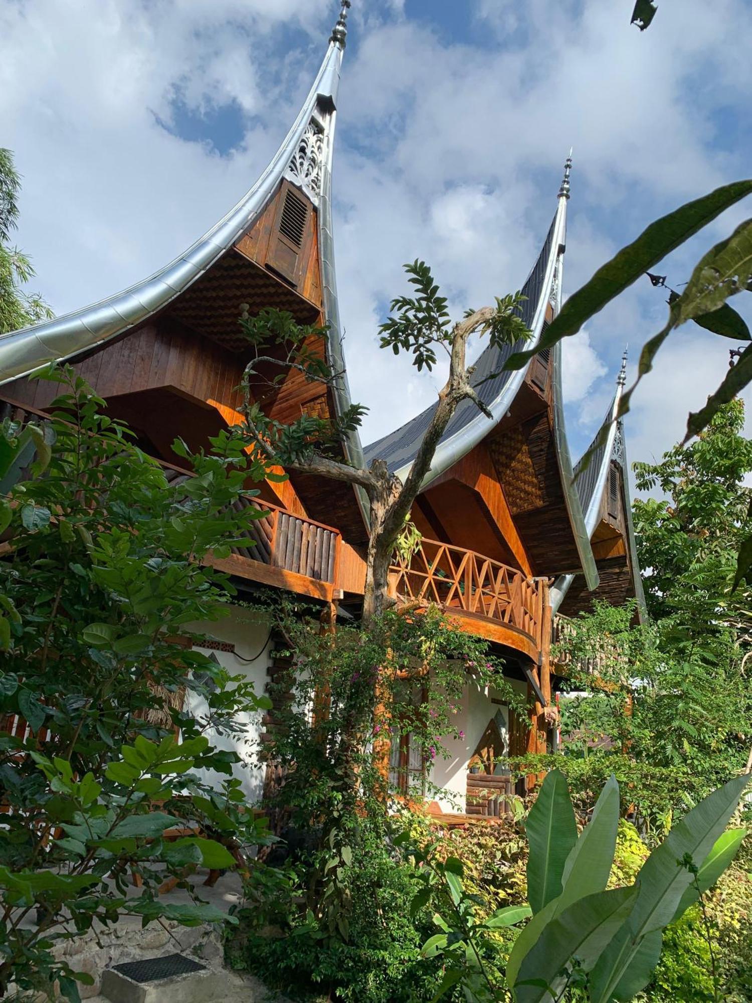 Canyon Jungle Stay Bukittinggi Exterior photo